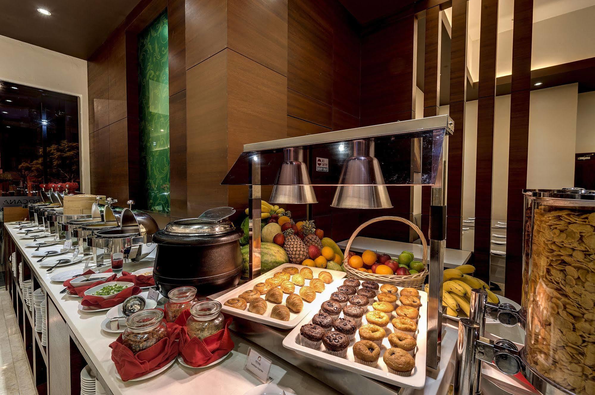 Rocana Hotel Куантан Экстерьер фото